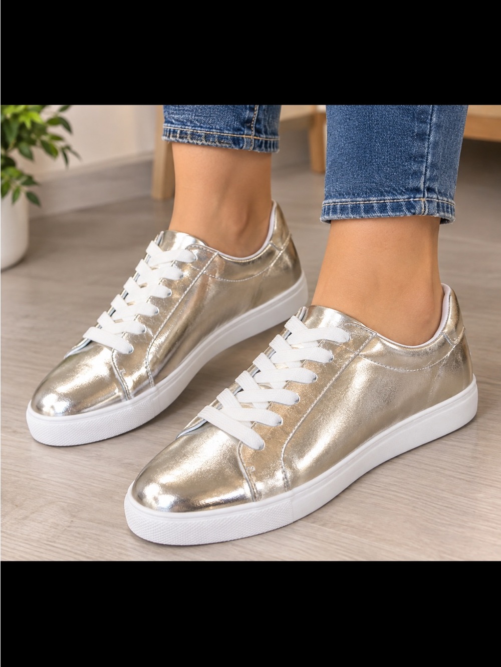 MWT Kenneth Cole New york.Silver metallic size 8 Kl23kamo7.